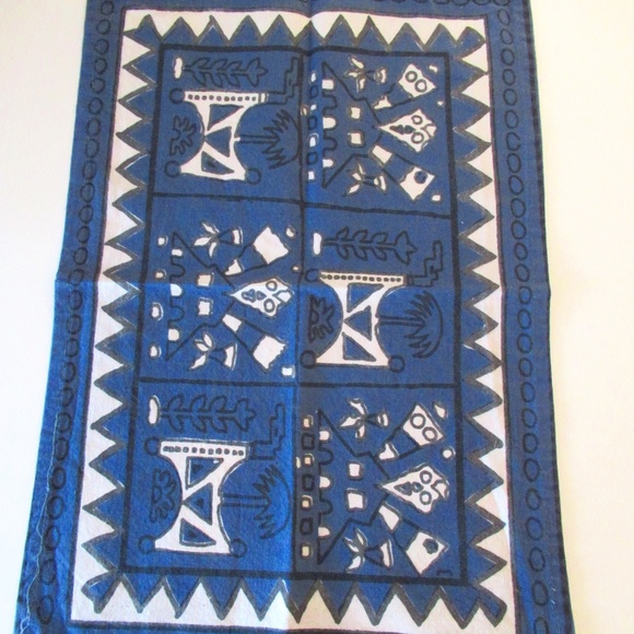 Blue Print Cotton Table Runner - Picture 1 of 8
